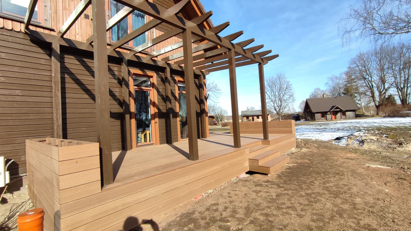 Koka nojume — privātmājas projekts