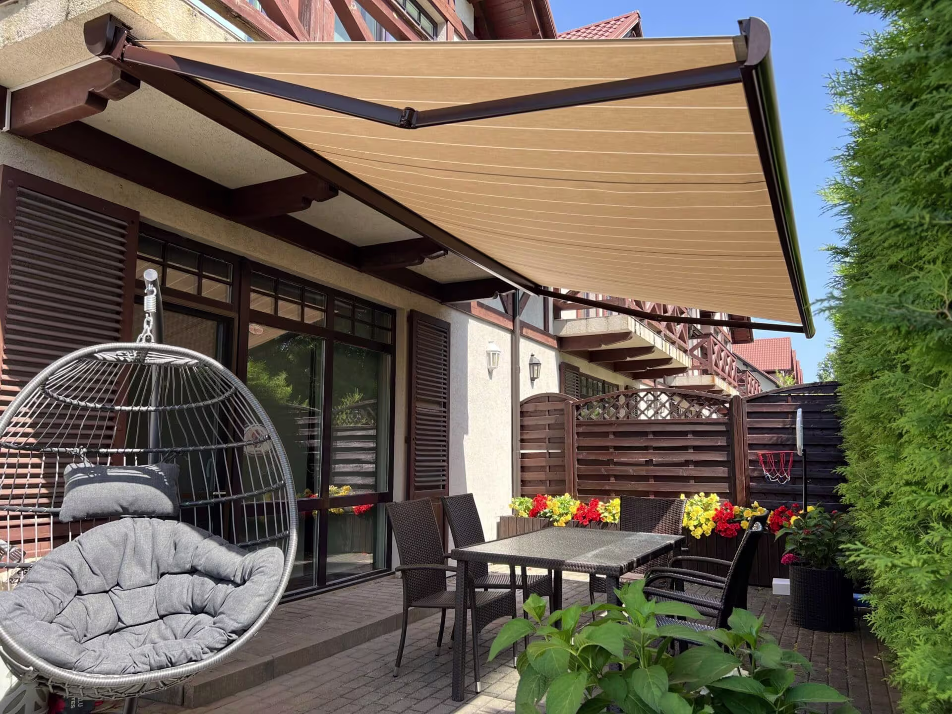 Markīzes un saulessargi